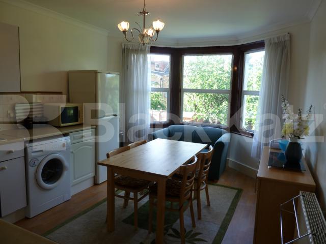 			1 Bedroom, 1 bath, 1 reception Flat			 Pemberton Road, FINSBURY PARK N4